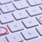 keyboard की F और J पर होती हैं ये सीक्रेट लाइनें, जाने इसके फायदे