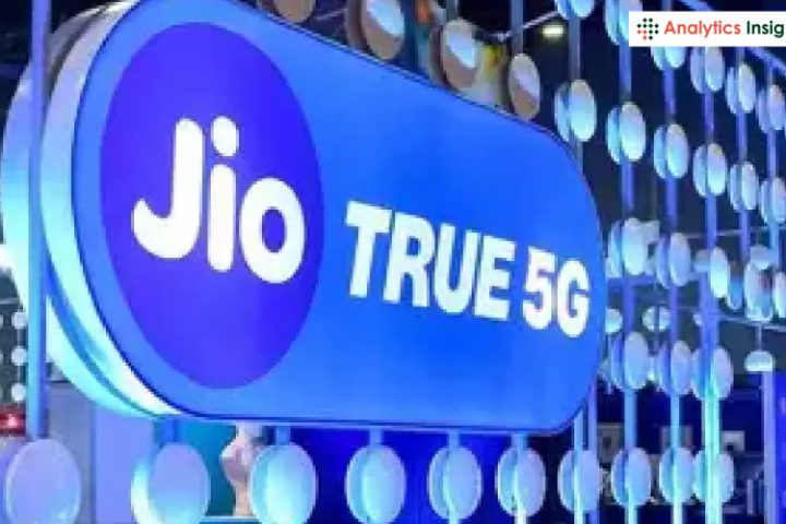 देशभर में ठप हुआ JIO, इंटरनेट और कॉलिंग करने में हो रही परेशानी