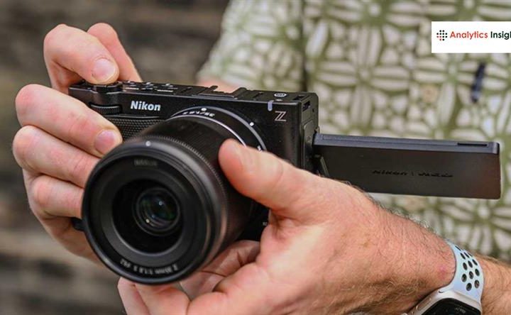 Nikon ZR कैमरा भारत में हुआ लॉन्च, जानें कीमत और फीचर्स