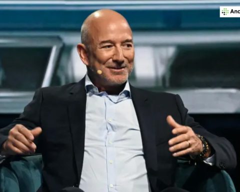 Jeff Bezos ने लॉन्च की गुप्त AI स्टार्टअप Prometheus