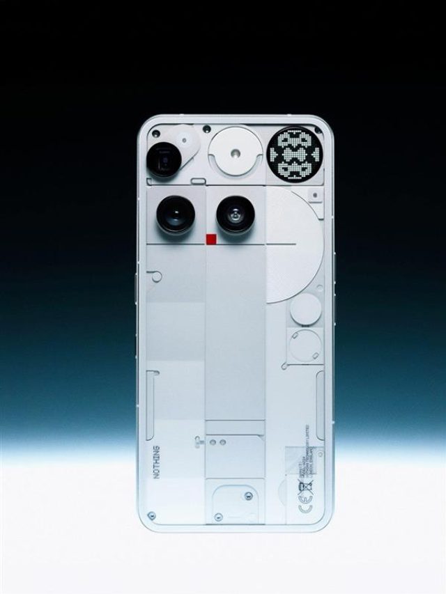 सिर्फ 35 हजार में घर लाएं Nothing Phone 3!