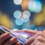 दिसंबर में लगेगा मोबाइल रीचार्ज पर झटका! बढ़ सकते हैं डेटा प्लान के दाम