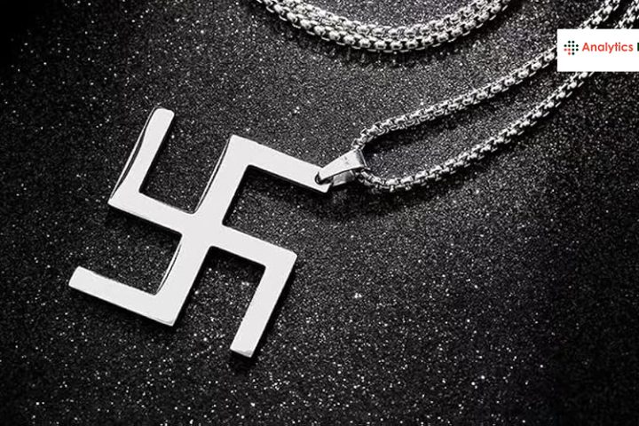 TikTok ने विवाद के बाद ‘स्वास्तिक’ नेकलेस हटाया