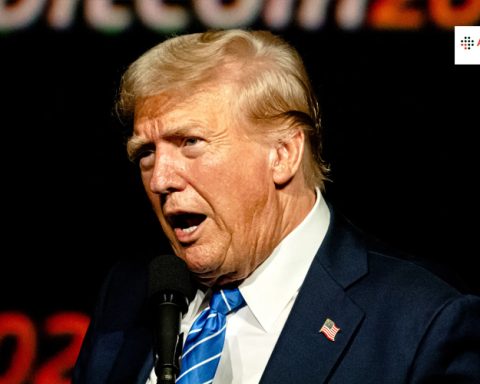 ट्रंप से जुड़ी ABTC के शेयर मिनटों में हुए आधे