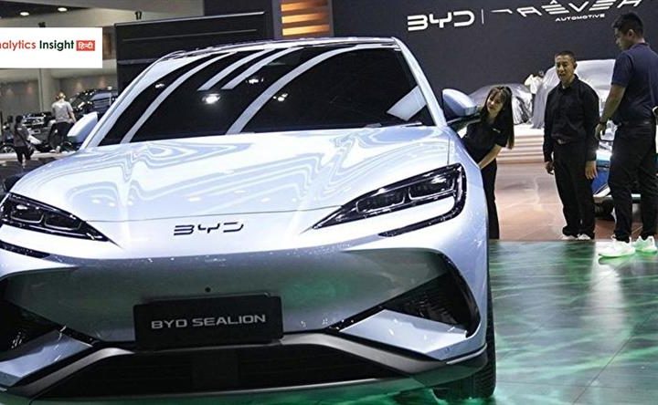 पोलैंड ने सैन्य अड्डों में चीनी कारों पर रोक लगाई