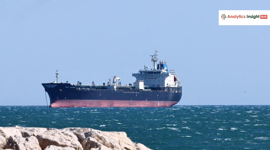 समुद्र में US का एक्शन