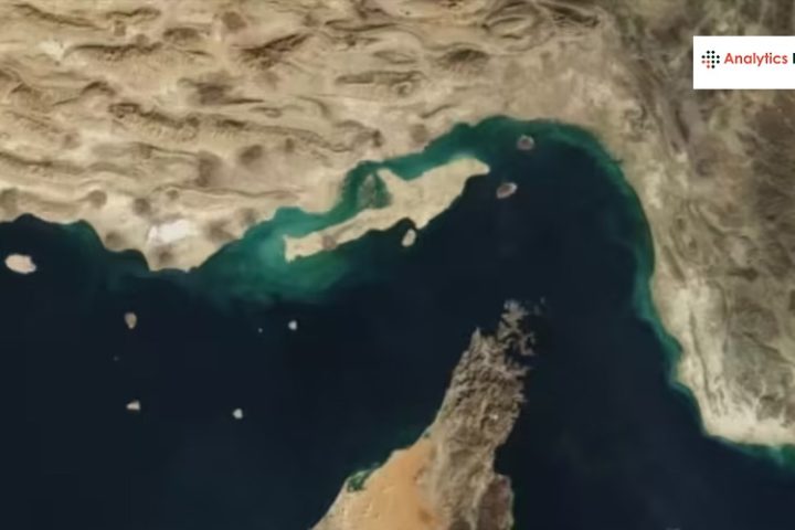 Iran ने Strait of Hormuz में क्रिप्टो टोल शुरू कर वैश्विक तेल व्यापार