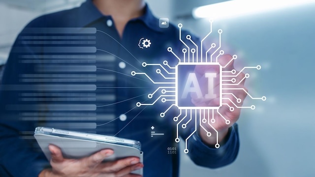 Salesforce का बड़ा अलर्ट: AI न अपनाओ तो हो जाओगे आउट