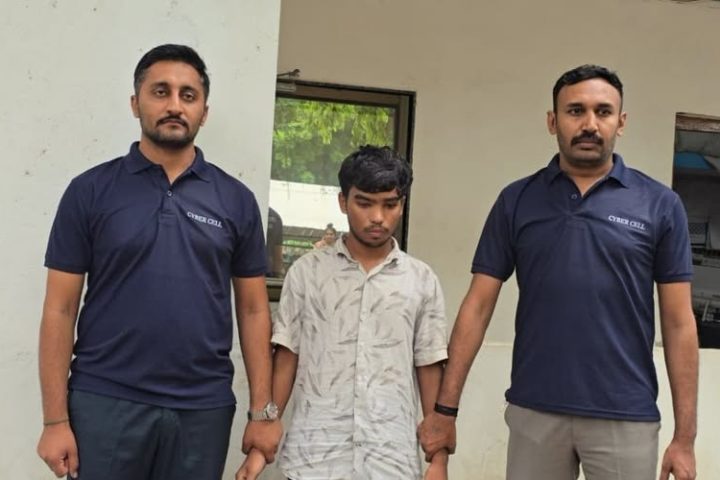 18 Year Old Arrested Fake Banking Apps Linked 64 Crore Fraud