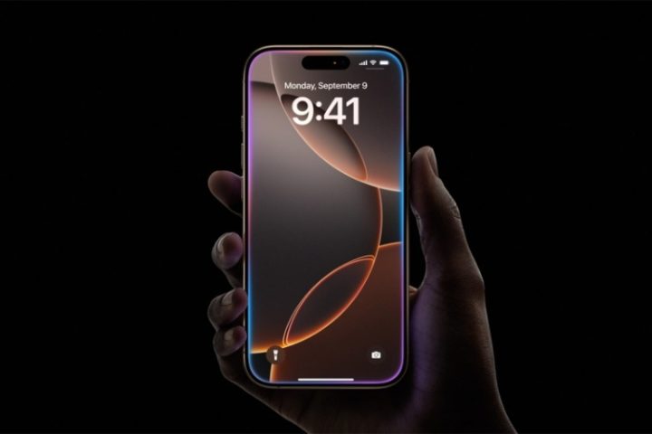 iphone 18 pro max oled display