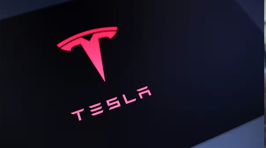 Tesla के AI सपने पर संकट? निवेशकों की बढ़ी चिंता