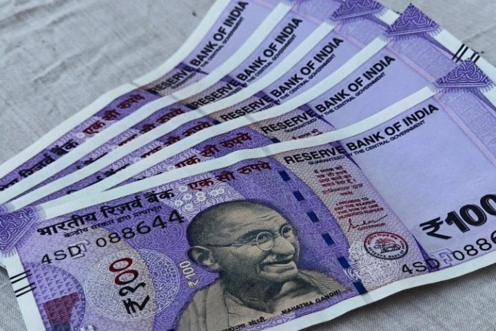 400 रुपये डिविडेंड और 40% प्रॉफिट, इन 2 शेयरों पर रखें नजर