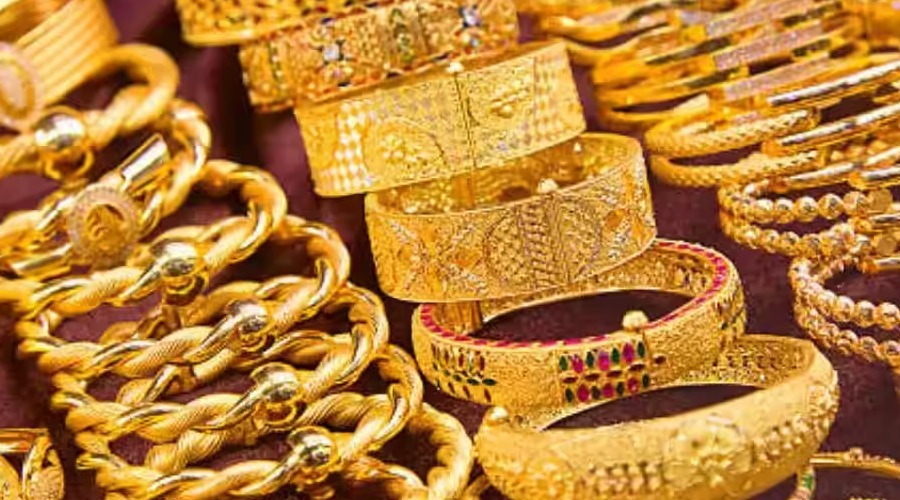 𝐆𝐨𝐥𝐝 𝐏𝐫𝐢𝐜𝐞 𝟏𝟐 𝐀𝐮𝐠: 𝟐𝟒 कैरेट सोना महंगा, नया भाव जानें