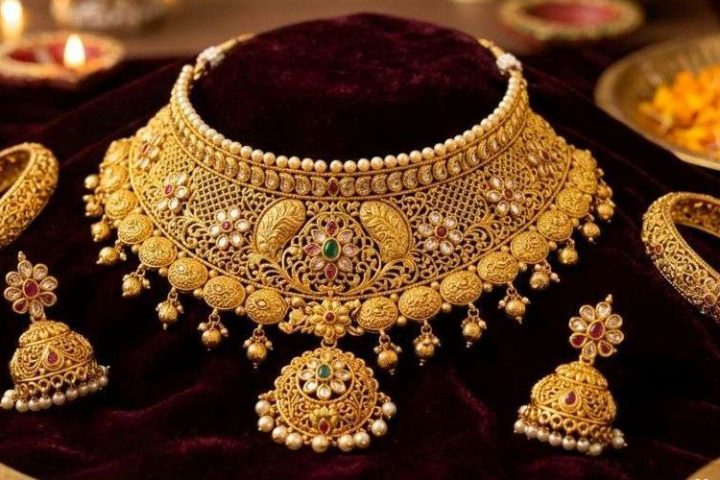Gold Price 18 Aug: आज सोना हुआ महंगा, 22 और 24 कैरेट के भाव बढ़े