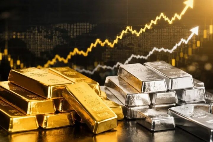 Gold Price 31 Aug: सोने में गिरावट, चांदी भी 3320 हुई सस्ती