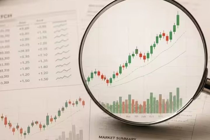 आज सेंसेक्स में तेजी, Ethos और Gland Pharma शेयर 4% चढ़े