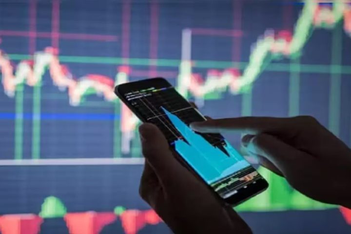 महंगा तेल और Fed डर से Sensex-Nifty फिसले आज