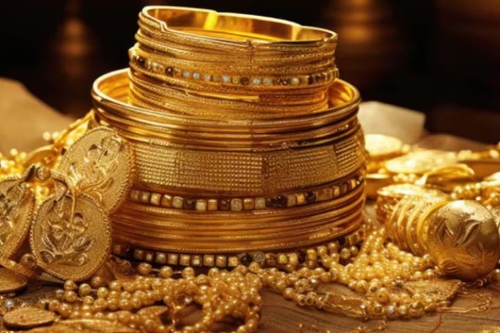 सोना खरीदने वालों को झटका, अगस्त में 7.67% बढ़े दाम