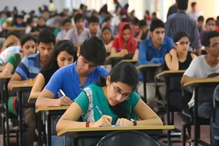 NEET, JEE या UPSC ? कौन सी परीक्षा सबसे मुश्किल