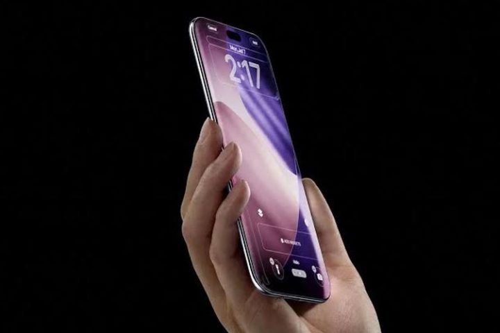 iPhone 20 का इंतजार क्यों कर रहे हैं Apple फैंस?
