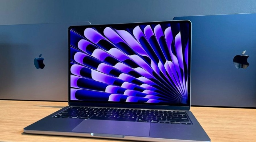 Apple का पहला टचस्क्रीन MacBook Pro लॉन्च! जानें कीमत और फीचर्स