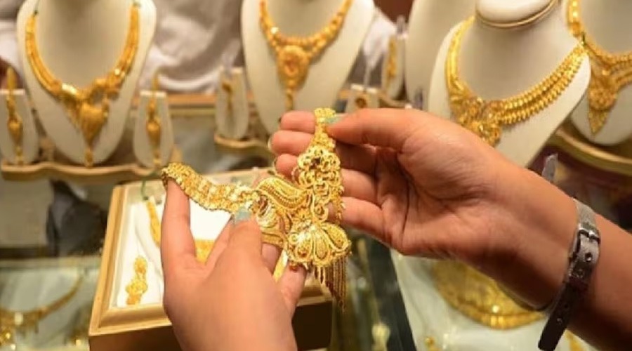 Gold Price 10 Oct: सोना-चांदी हुआ सस्ता, आज का नया रेट देखें!
