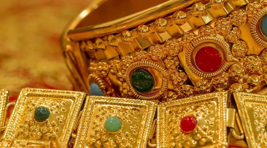 Gold Price 2026: खरीदने का सुनहरा मौका! फिर घटे सोने के दाम