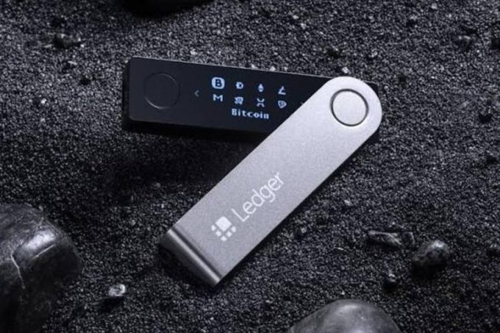 Ledger की सुरक्षा पर सवाल, ग्राहकों को गुमराह करने का आरोप लगा